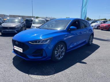 Voir le détail de l'offre de cette FORD Focus 1.0 Flexifuel mHEV 125ch ST-Line X de 2022 en vente à partir de 25 699 € 