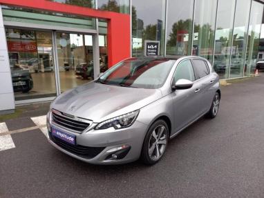 Voir le détail de l'offre de cette PEUGEOT 308 1.2 Puretech 130ch Féline S&S EAT6 5p de 2016 en vente à partir de 266.25 €  / mois