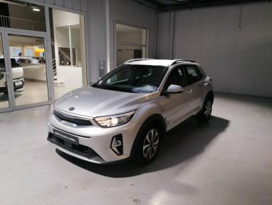 Voir le détail de l'offre de cette KIA Stonic 1.0 T-GDi 120ch MHEV Active DCT7 de 2020 en vente à partir de 203.16 €  / mois