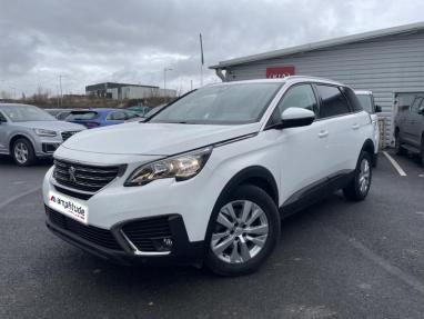 Voir le détail de l'offre de cette PEUGEOT 5008 1.5 BlueHDi 130ch E6.c Active Business S&S EAT8 de 2019 en vente à partir de 18 799 € 