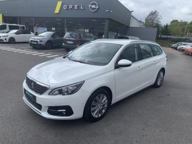 Voir le détail de l'offre de cette PEUGEOT 308 SW 1.2 PureTech 130ch Allure S&S de 2019 en vente à partir de 166.99 €  / mois