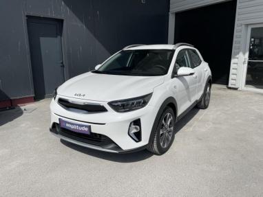 Voir le détail de l'offre de cette KIA Stonic 1.0 T-GDi 100ch Collection 2 DCT7 de 2025 en vente à partir de 23 999 € 