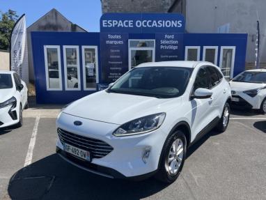 Voir le détail de l'offre de cette FORD Kuga 2.5 Duratec 190ch FHEV E85 Titanium BVA de 2022 en vente à partir de 239.6 € / mois