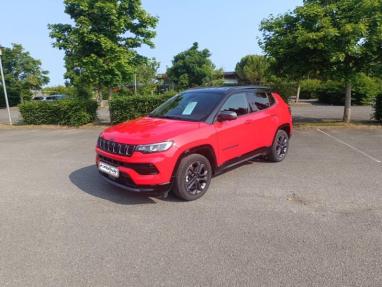 Voir le détail de l'offre de cette JEEP Compass 1.3 GSE T4 150ch 80th Anniversary 4x2 BVR6 de 2022 en vente à partir de 329.44 €  / mois