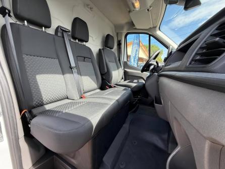 FORD Transit 2T Fg T330 L3H2 2.0 EcoBlue 170ch S&S Trend Business à vendre à Beaune - Image n°11
