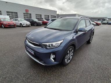 Voir le détail de l'offre de cette KIA Stonic 1.0 T-GDi 100ch MHEV Launch Edition iBVM6 de 2021 en vente à partir de 188.61 €  / mois